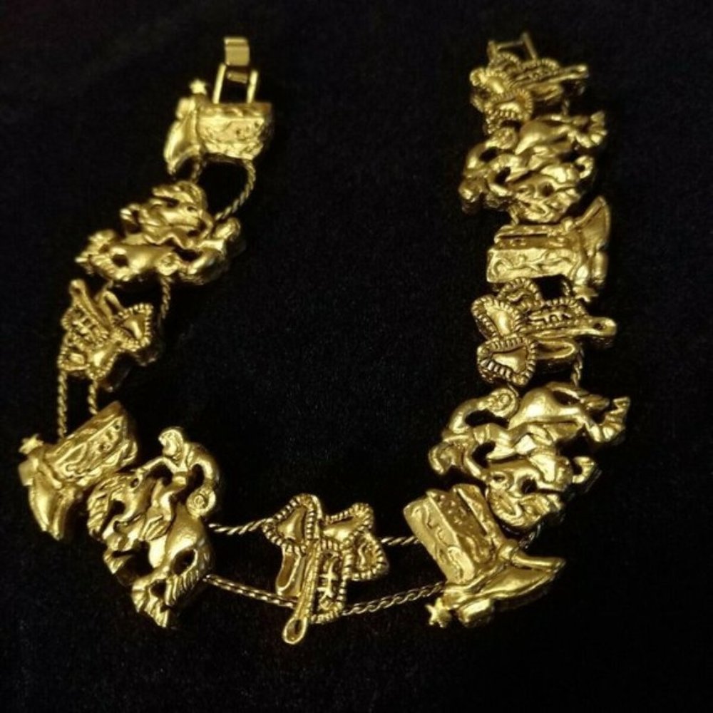 HORSES-BOOTS-SADDLES-COWGIRL-VINTAGE-BRACELET
